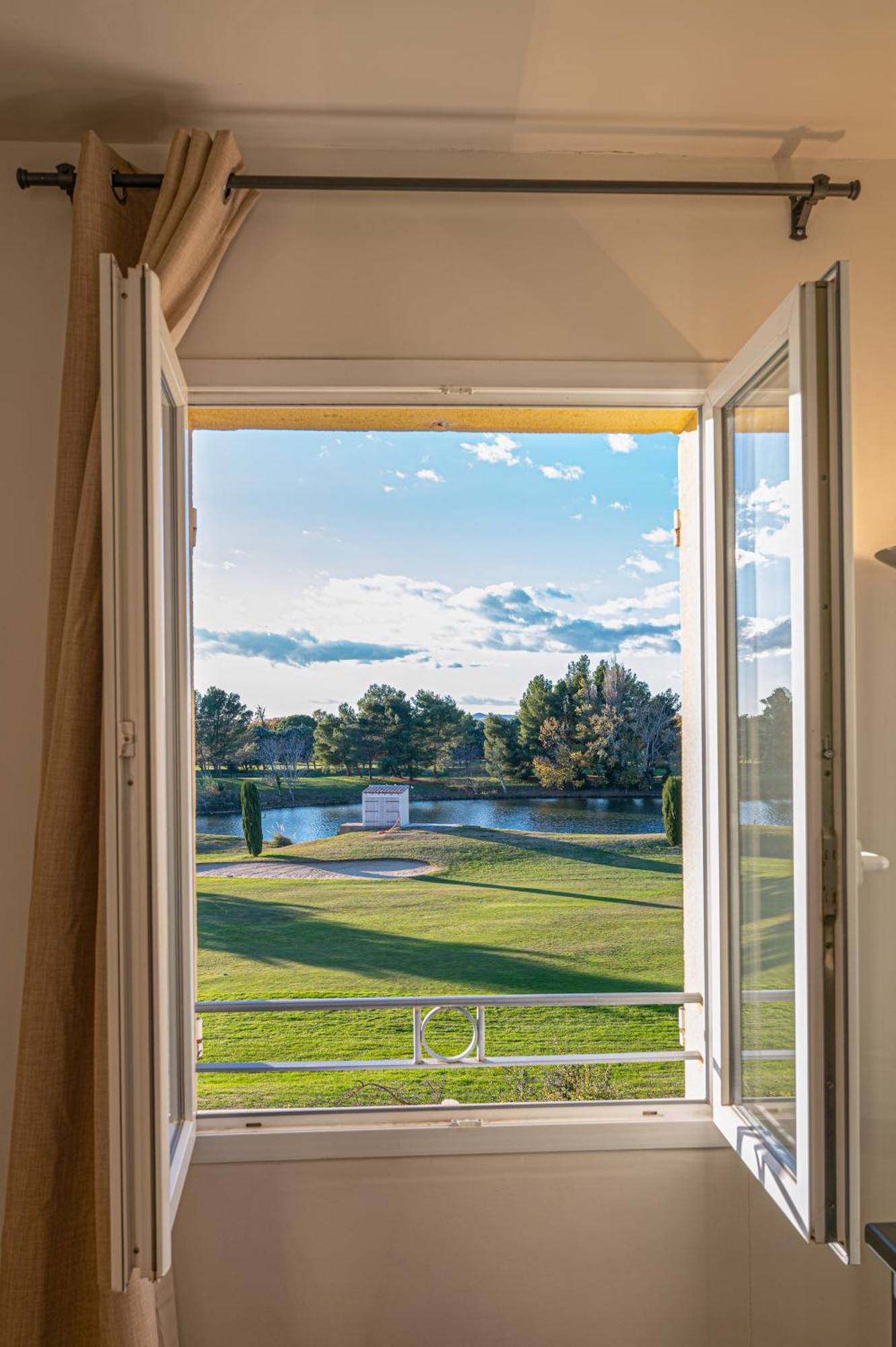La Blanchere, Vue Golf Vedène Buitenkant foto